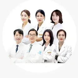 화이트라인치과 의료진 단체 사진
